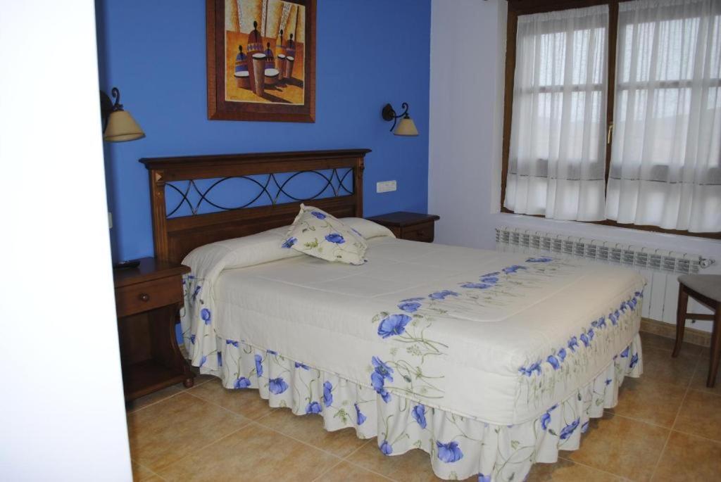 Hotel Rural La Corte De Los Pinares 比努埃萨 外观 照片