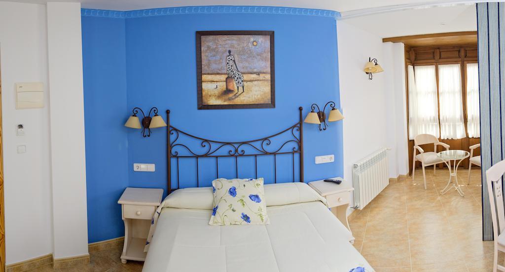 Hotel Rural La Corte De Los Pinares 比努埃萨 外观 照片