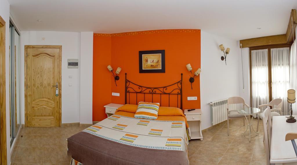 Hotel Rural La Corte De Los Pinares 比努埃萨 外观 照片