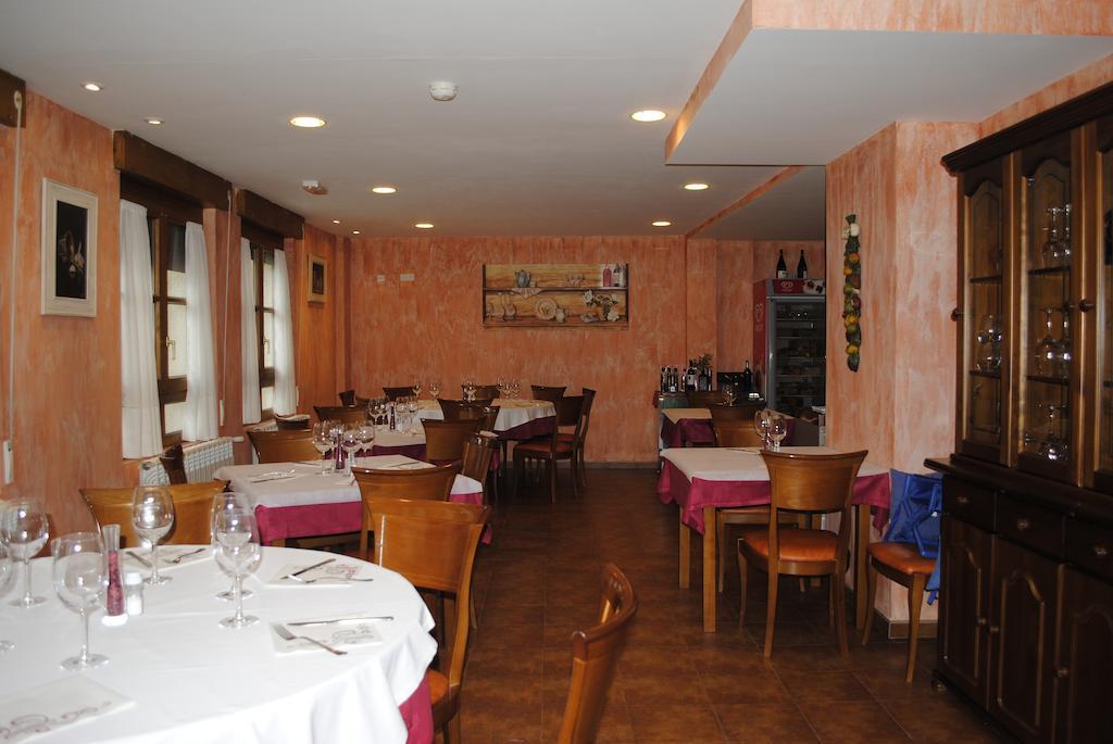 Hotel Rural La Corte De Los Pinares 比努埃萨 外观 照片